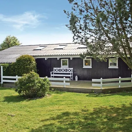 Hébergement de vacances 4 Bedroom In Otterup
